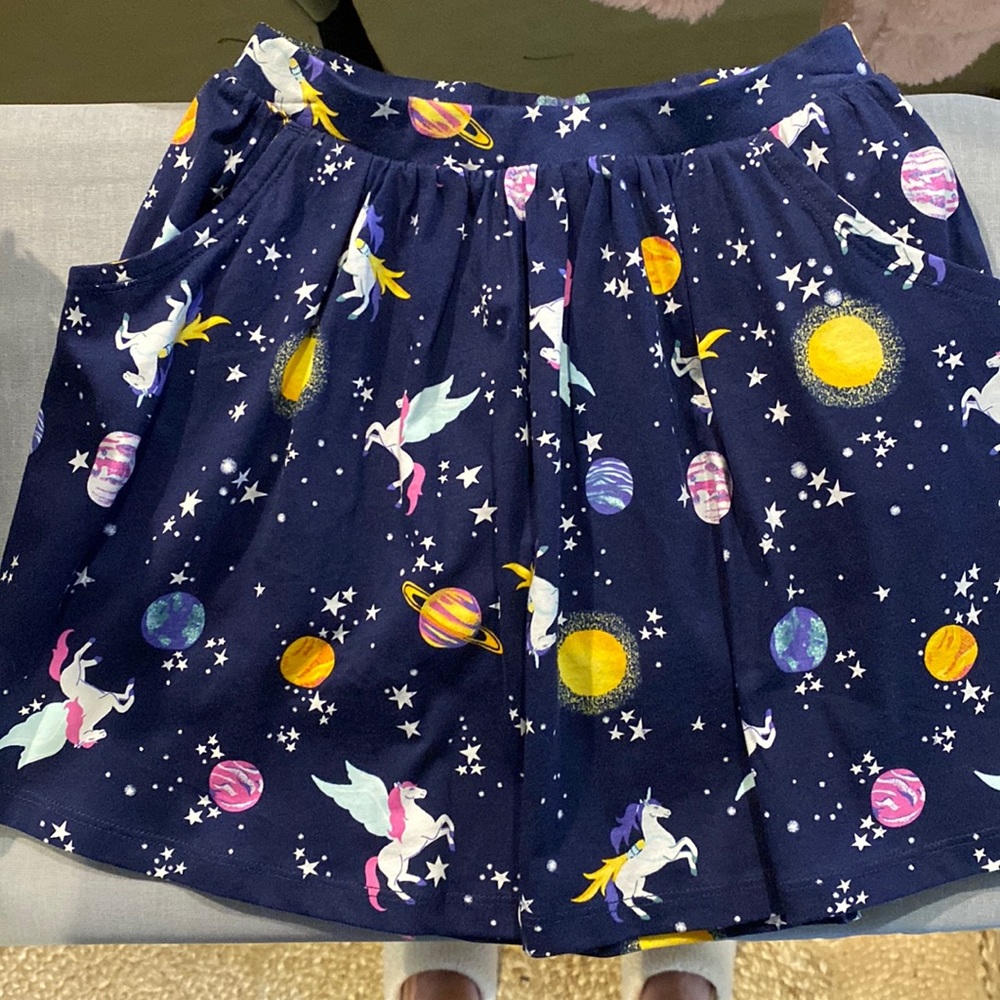 Girls Lands’ End Skort Size Small 7-8, Navy with Space Pattern, No tags, NWB